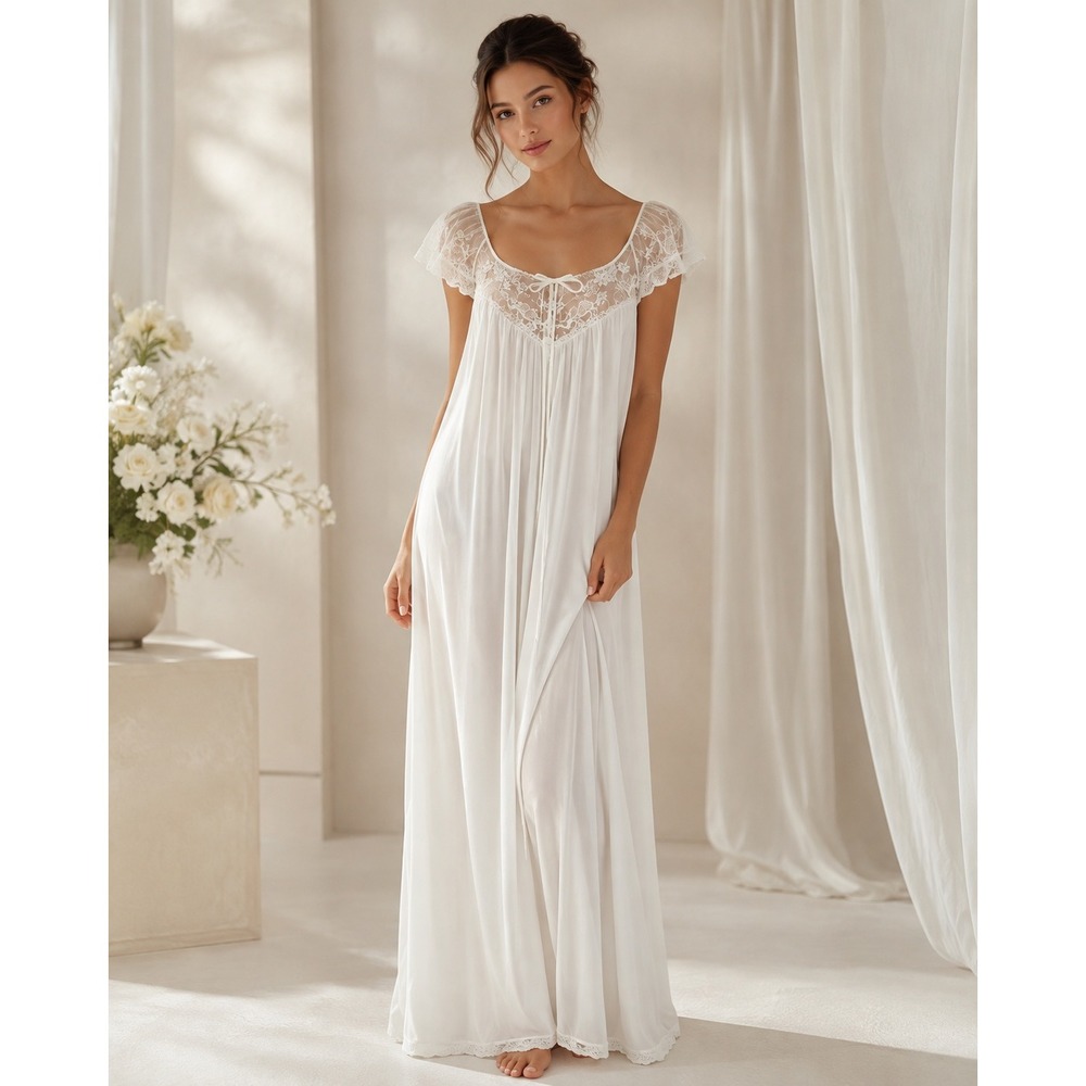 Lucie Ann Nightgown Petite Vintage Lace Trim Maxi Cap Sleeve Beverly Hills #1434